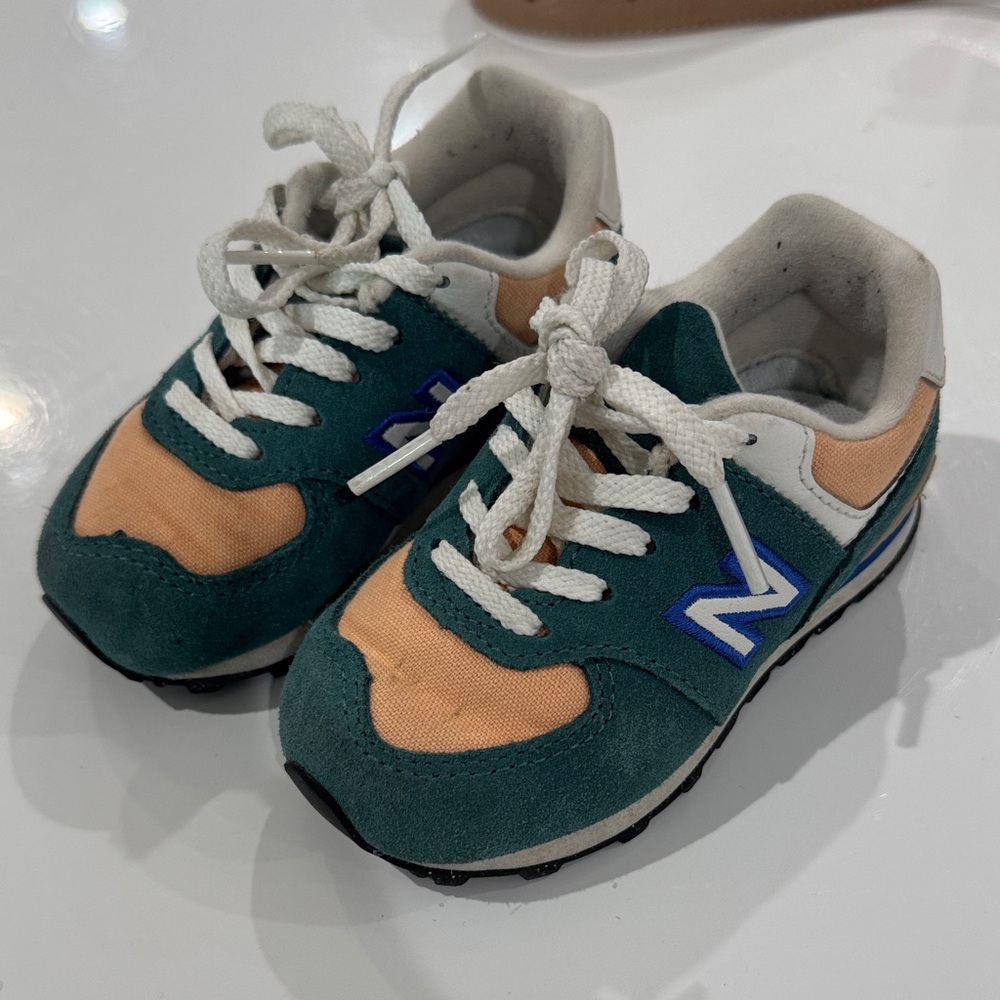 New Balance Kids Green & Peach Lace-Up Sneakers